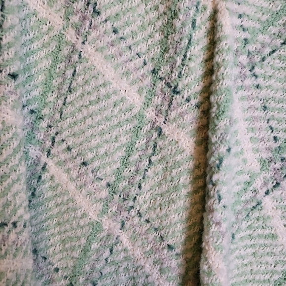 Boyne Valley Weavers Irish Wool Mint Green Plaid Fringe Poncho Shawl Sweater - Picture 7 of 7